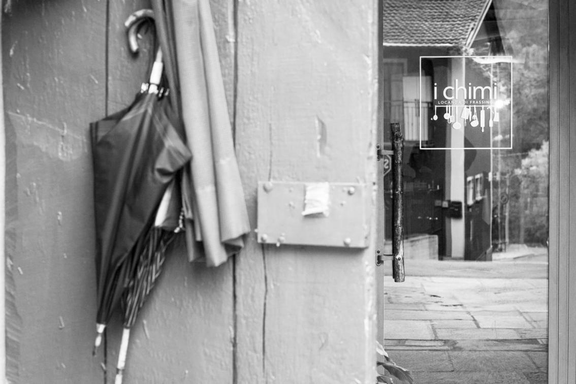 I Chimi Locanda Di Frassino Exterior foto